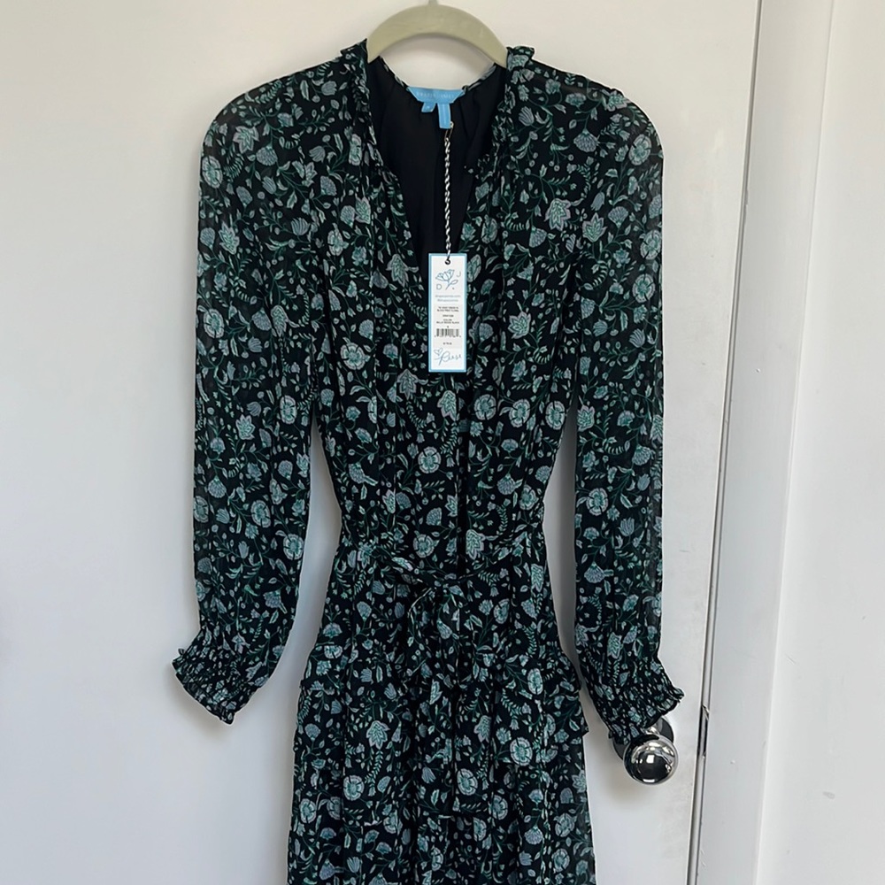 Draper James Tie Waist Dress. Size Small.